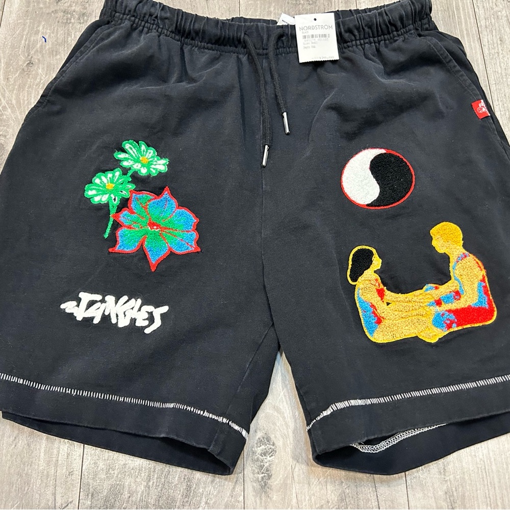New Jungles Connection Chenille Embroidered Logo Black Athletic Shorts Medium